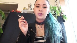MissDeeNicotine Likes Smokin' with her Human Ashtray