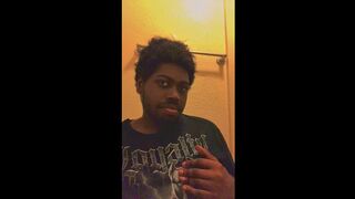 Solo hunk session for the massive cum dump
