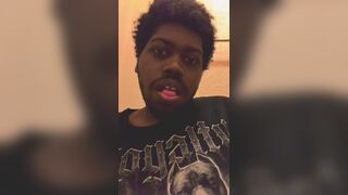 Solo hunk session for the massive cum dump