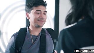 Anal Banging My Hawt Stepmom One Final Time In advance of Going To College
