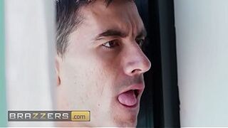 www.brazzers.xxx/gift - copy and see full Lexi Luv movie scene