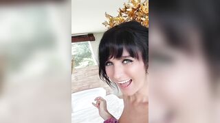 Eating Her Vagina Like a King