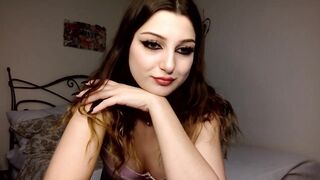 TOPLESS TEEN CAMGIRL CUTE UNDERWARE CHATURBATE BEDROOM LIVESTREAM RECORDING