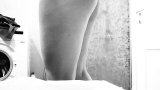 Teen is filmed how that babe shave cunt and do shower. Free Onlyfans katherinesquirt22frer