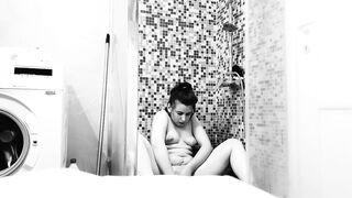 Teen is filmed how that babe shave cunt and do shower. Free Onlyfans katherinesquirt22frer