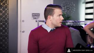 Hawt Chick Turns A Fitting Room Into Hardcore Cheating
