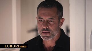 Renato’s gift: 3 dudes for Lola Bellucci