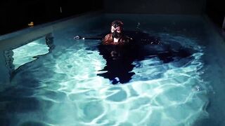 Underwater shooting - full backstage