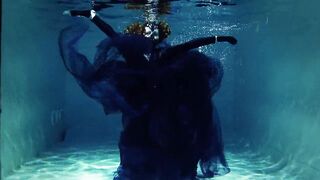 Underwater shooting - full backstage