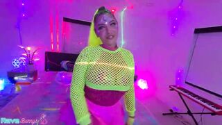 Vivian Taylor Takes Brian Omally's Huge Dick Balls Unfathomable Missionary!