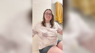 cute hotty humiliates u in the bathtub, then jerks u off (fetish custom episode)