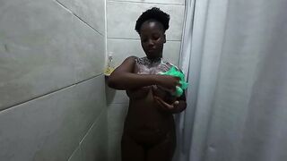 Black Gal Butt Clapping Biggest Melons Teats Pierced Hawt Stepdaughter In The Washroom Stepdad Walks In This babe Eagerly Entreats Him For a Golden Shower - Mastermeat1