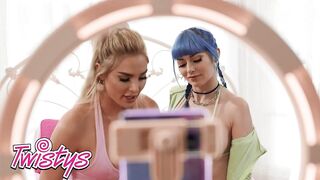 TWISTYS - Hot Kenzie Anne And Jewelz Blu Use Makeup Brushes To Tease Every Other To Orgasms