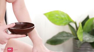 The masseuse's big melons leave no client indifferent