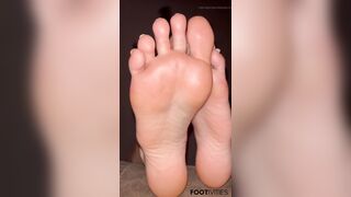 Relax to My Feet