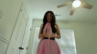Devyn's Sultry '50s Giantess Dream HD POV Small Thrills Awaits!