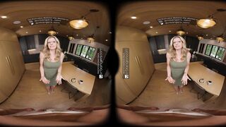 VR Bangers: Sexy Stepmom In Glasses Takes A Biggest Jock In Her Booty And Screws Hard - VR Porn