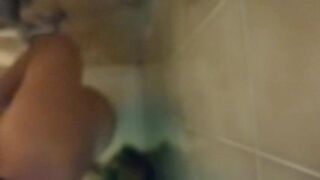 Juicy & Unshaven: Nicoletta’s Steamy Shower Routine & Dense Unshaved Body Tease (Natural Juicy POV)