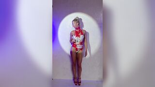 Sexy lewd blond mother i'd like to fuck tease Goldykim