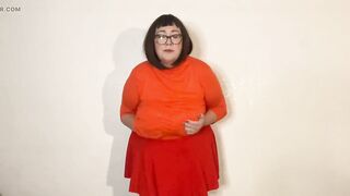big beautiful woman Velma Tries to Make U Cum