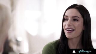 GIRLSWAY - Double Date Turns Awkward When Kenna James Meets Girlfriend’s Ex Emma Hix! HAWT FOURSOME
