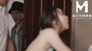 ModelMedia Asia - Having familiar sex in unfamiliar places during the time that traveling abroad