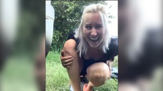 Blond Pees in the Doggy Positinal