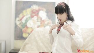 eighteen Videoz - Doubleteamed in schoolgirl uni