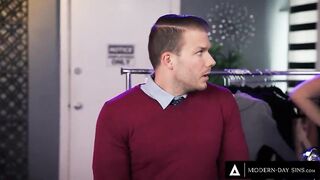 Sexy Chick Turns A Fitting Room Into Hardcore Cheating