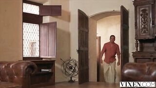 VIXEN Sumptuous sweetheart wishes hard dong