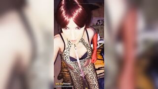 Golden Shower for Crossdresser