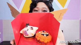 Lascivious Madame Pt 01: Halloween Cupcake Creaming