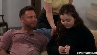 Family That Stays Jointly Get to Screw Jointly