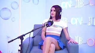 Lesbo doxy SelenaPaige squirts like avid during the time that her ally gives her intensive anal sex with a biggest schlong!
