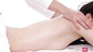 Rin White, Vika Lita Massage Compilation