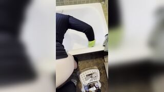 Large booty blond free use wife surprised from behind whilst cleaning the bathtub
