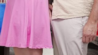 That babe Allowed This Stranger Man To Ejaculate On Her Suit On Subway