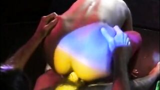 Hawt butt babe threesome dildoing every others vagina and gets drilled by schlong on stage