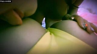 淫荡丰臀美乳娜依灵儿 性感纹身 妩媚呻吟 终极诱惑 肛塞待操《国内以及海外一线，二线城市高端兼职空姐，大学生上门服务点击我的用户名就能找到我的联系方式了》