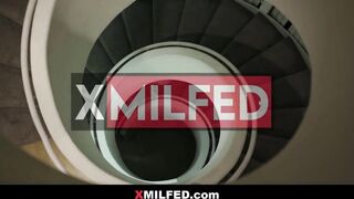 Gorgeous Mom Loves in Secret her Daughter - XMILFED.com