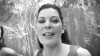 daughter comots not mama