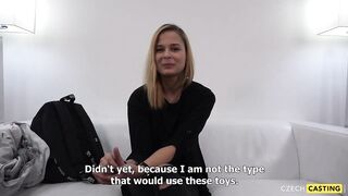 Gorgeous virgin lesbian tries cock for first time!