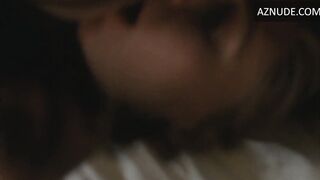 Vanessa Kirby has lesbian sex