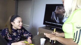 TEACHER HAS A BIG ASS BOOTY AND SHE LIKES TEEN PUSSY ... FRESH TABOO