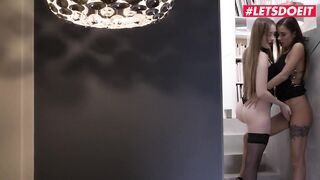 AGirlKnows - SUPER HOT BRUNETTE LESBIAN COMPILATION! Kinky Babes Hot Pussy Licking And Clit Rubbing Orgasms - LETSDOEIT