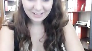 Fatisa really enoying herself at work and doing body talk