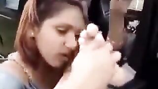 Service of worship foot in the car.