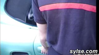 La milf exhib et le puceau du train