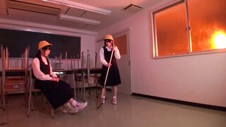 【18yo】 Cute Girlies - Shy Lesbian School (Sayo Arimoto, Yui Kasugano)