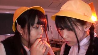 【18yo】 Cute Girlies - Shy Lesbian School (Sayo Arimoto, Yui Kasugano)